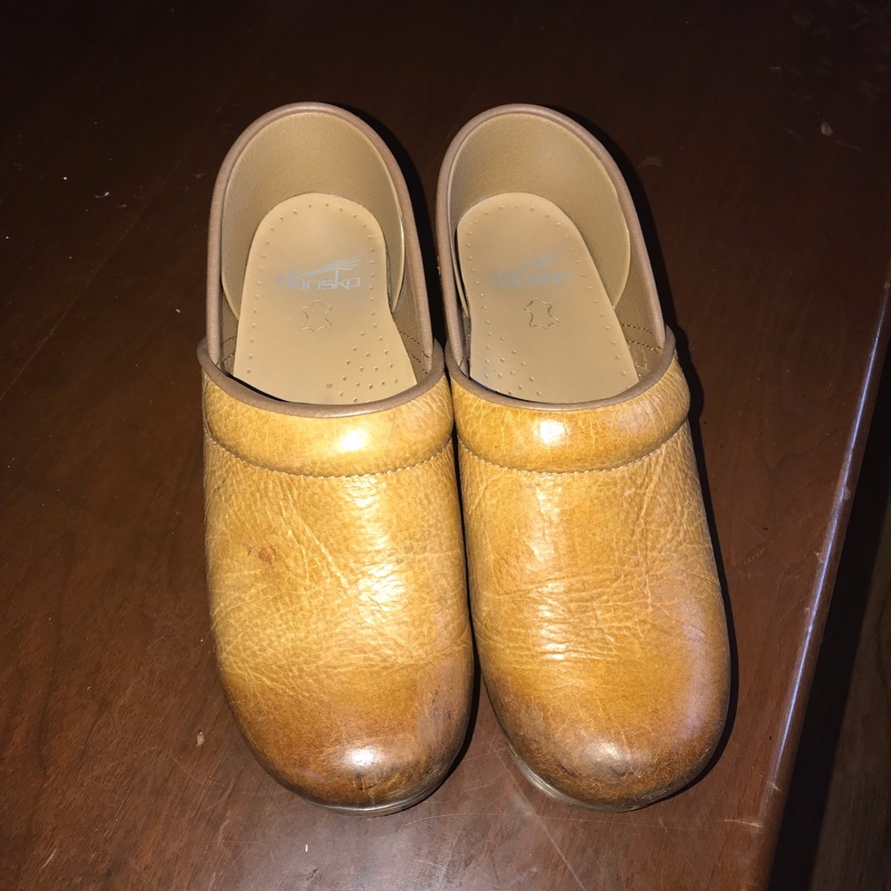 Almost NEW DANSKOS